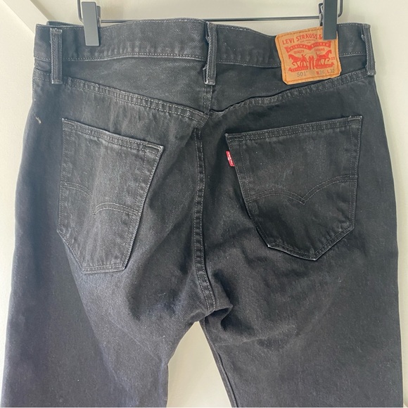 Levi’s 501 Orignal Fit Straight Black Jean - 36 - Picture 9 of 16